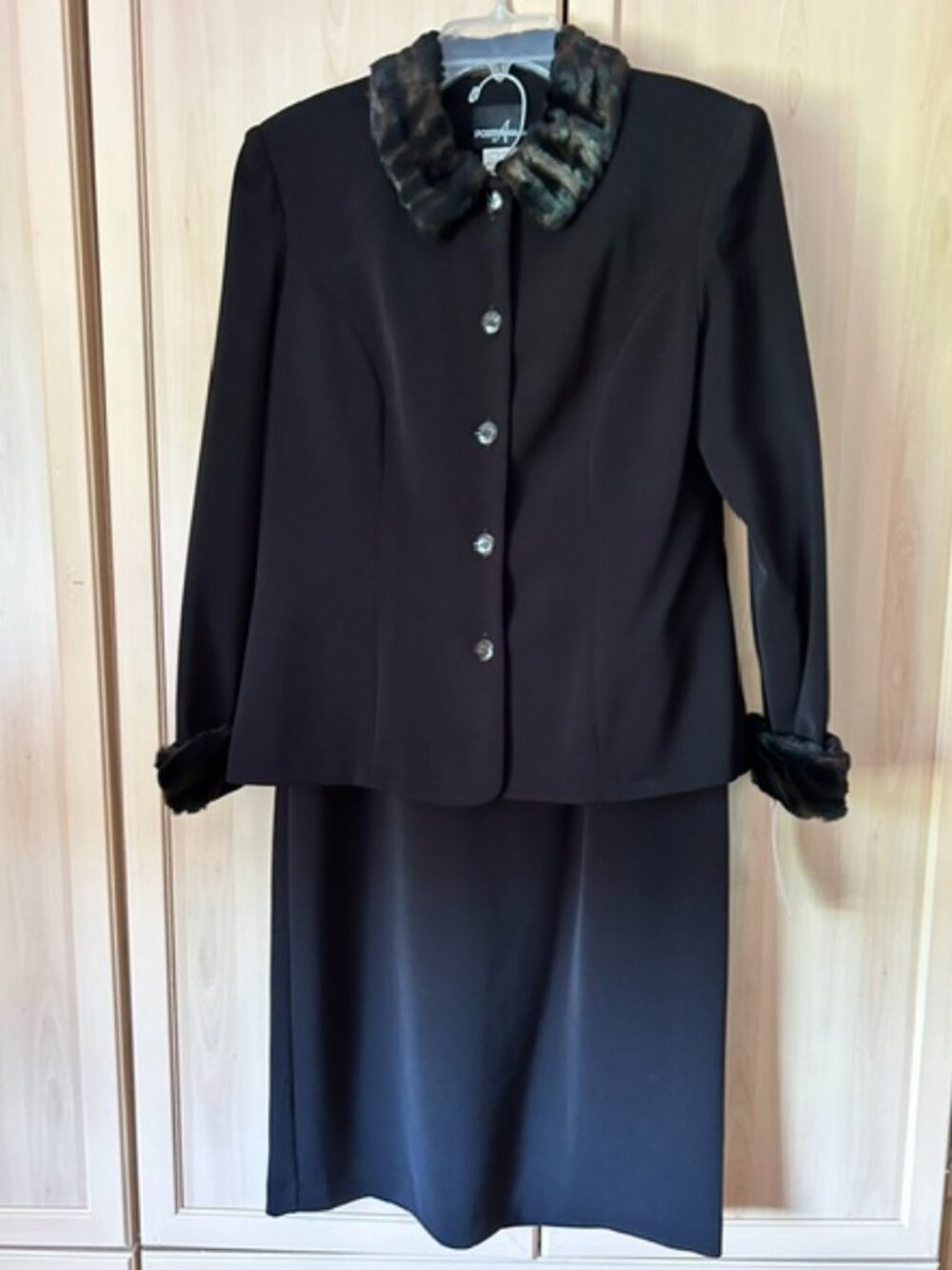 NWT -Positive Attitude Black Skirt Suit Set Size 10 Faux Fur Trim Slit Skirt